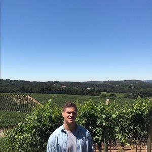 Meet your Posher, Logan